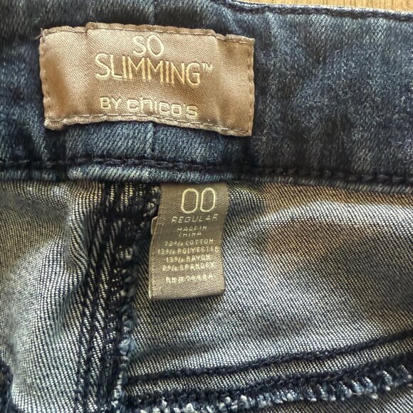 Chicos So Slimming Dark Wash Straight Leg Jeans Size 00 Regular Cotton Blend - Picture 2 of 8